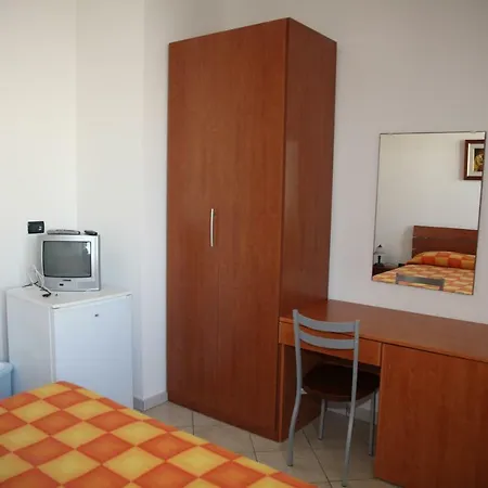 La Dolce Vita Hotel 2*